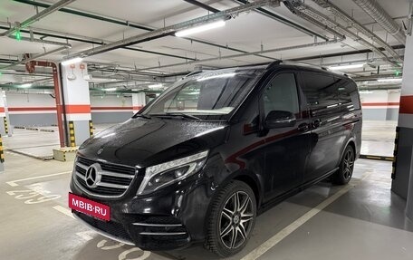 Mercedes-Benz V-Класс, 2018 год, 3 990 000 рублей, 25 фотография