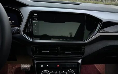 Volkswagen T-Cross I, 2021 год, 1 460 005 рублей, 11 фотография