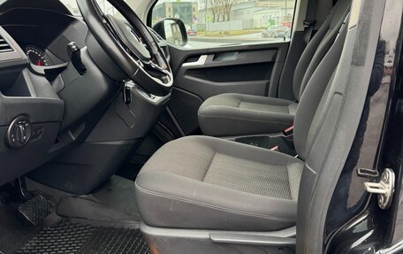 Volkswagen Caravelle T6 рестайлинг, 2018 год, 2 850 000 рублей, 5 фотография