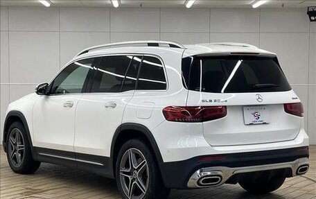 Mercedes-Benz GLB, 2021 год, 2 000 000 рублей, 4 фотография