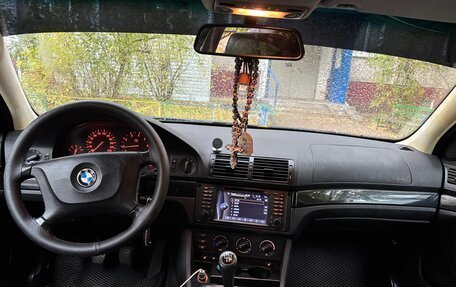 BMW 5 серия, 2002 год, 680 000 рублей, 3 фотография