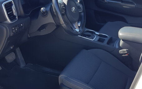 KIA Sportage IV рестайлинг, 2017 год, 2 100 000 рублей, 12 фотография