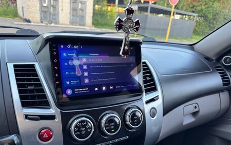 Mitsubishi Pajero Sport II рестайлинг, 2014 год, 2 200 000 рублей, 13 фотография