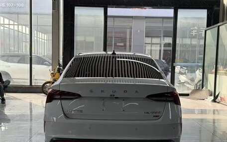 Skoda Octavia IV, 2022 год, 1 910 335 рублей, 2 фотография