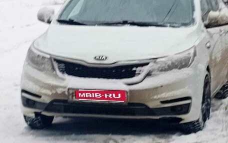 KIA Rio III рестайлинг, 2015 год, 590 000 рублей, 6 фотография