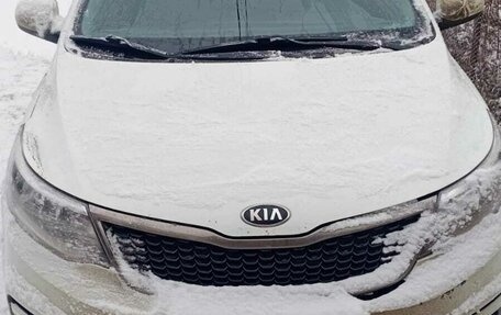 KIA Rio III рестайлинг, 2015 год, 590 000 рублей, 5 фотография