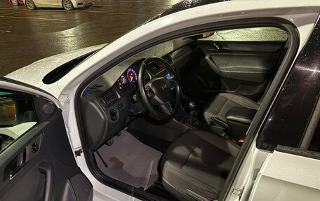 Skoda Rapid I, 2015 год, 870 000 рублей, 16 фотография