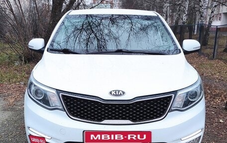 KIA Rio III рестайлинг, 2015 год, 1 400 000 рублей, 1 фотография