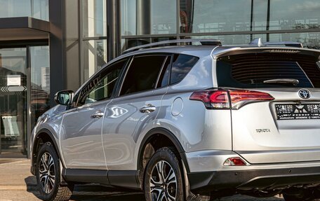 Toyota RAV4, 2019 год, 2 095 000 рублей, 9 фотография