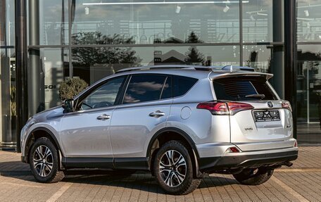 Toyota RAV4, 2019 год, 2 095 000 рублей, 4 фотография