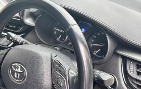 Toyota C-HR I рестайлинг, 2019 год, 1 950 000 рублей, 9 фотография