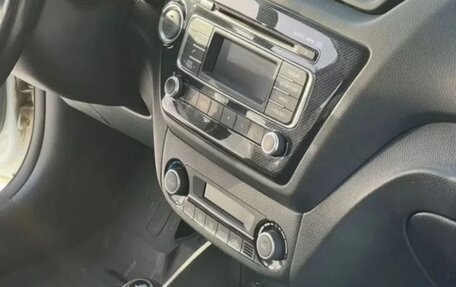 KIA Rio III рестайлинг, 2015 год, 1 400 000 рублей, 8 фотография