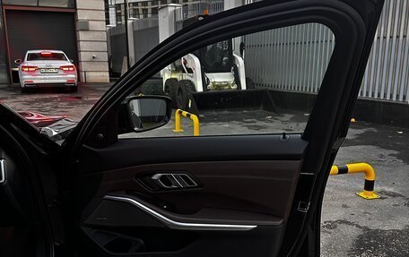 BMW 3 серия, 2020 год, 6 000 000 рублей, 18 фотография