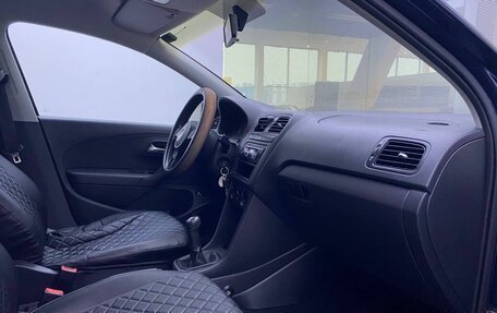 Volkswagen Polo VI (EU Market), 2012 год, 750 000 рублей, 13 фотография