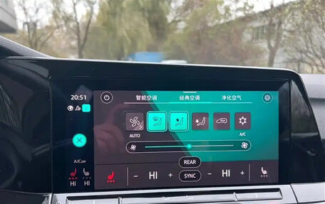 Volkswagen Golf VIII, 2021 год, 1 352 000 рублей, 12 фотография