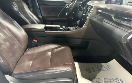 Lexus RX IV рестайлинг, 2018 год, 3 590 000 рублей, 32 фотография