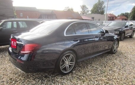 Mercedes-Benz E-Класс, 2020 год, 3 500 000 рублей, 13 фотография