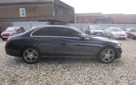 Mercedes-Benz E-Класс, 2020 год, 3 500 000 рублей, 14 фотография