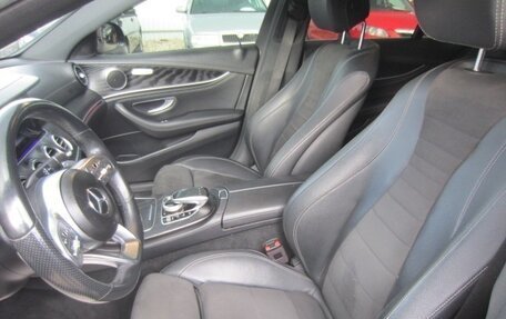 Mercedes-Benz E-Класс, 2020 год, 3 500 000 рублей, 17 фотография