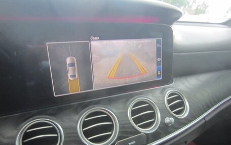 Mercedes-Benz E-Класс, 2020 год, 3 500 000 рублей, 33 фотография