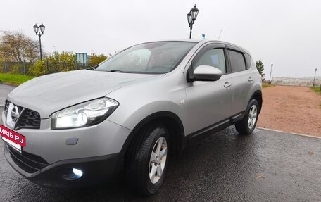 Nissan Qashqai, 2010 год, 680 000 рублей, 2 фотография