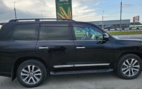 Toyota Land Cruiser 200, 2016 год, 5 860 000 рублей, 4 фотография