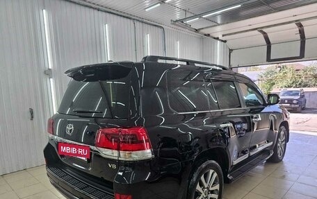 Toyota Land Cruiser 200, 2016 год, 5 860 000 рублей, 8 фотография