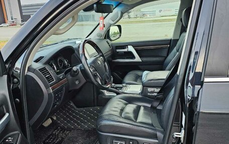 Toyota Land Cruiser 200, 2016 год, 5 860 000 рублей, 11 фотография