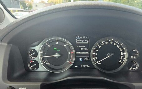 Toyota Land Cruiser 200, 2016 год, 5 860 000 рублей, 19 фотография