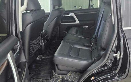 Toyota Land Cruiser 200, 2016 год, 5 860 000 рублей, 23 фотография