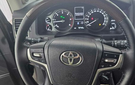 Toyota Land Cruiser 200, 2016 год, 5 860 000 рублей, 18 фотография