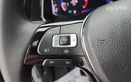 Volkswagen Jetta VII, 2021 год, 2 100 000 рублей, 19 фотография