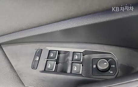 Volkswagen Jetta VII, 2021 год, 2 100 000 рублей, 17 фотография