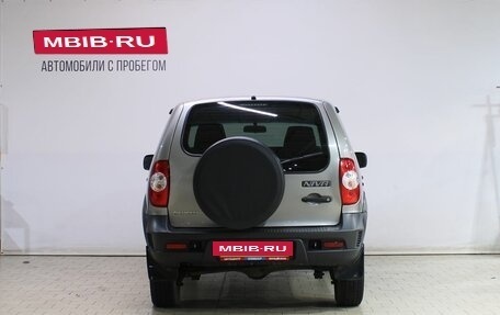 Chevrolet Niva I рестайлинг, 2017 год, 729 000 рублей, 6 фотография