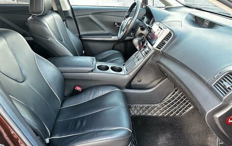 Toyota Venza I, 2013 год, 2 300 000 рублей, 21 фотография