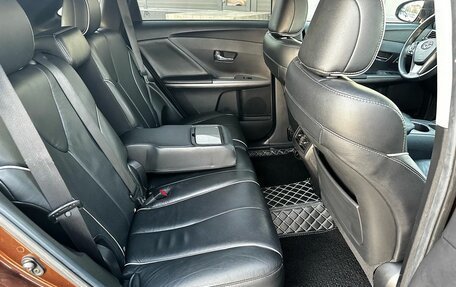 Toyota Venza I, 2013 год, 2 300 000 рублей, 28 фотография