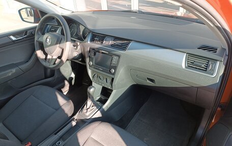 Skoda Rapid I, 2018 год, 990 000 рублей, 14 фотография