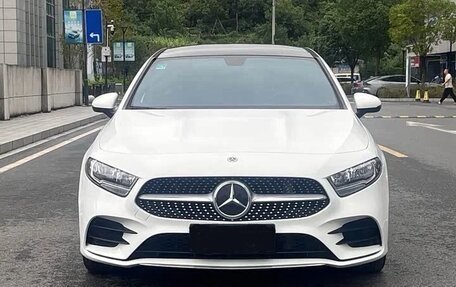 Mercedes-Benz A-Класс, 2022 год, 2 250 000 рублей, 4 фотография