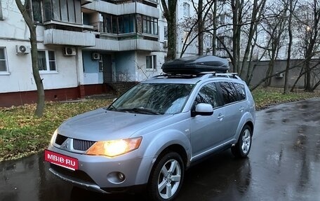 Mitsubishi Outlander III рестайлинг 3, 2008 год, 775 000 рублей, 2 фотография