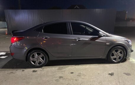 Hyundai Solaris II рестайлинг, 2015 год, 930 000 рублей, 2 фотография