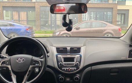 Hyundai Solaris II рестайлинг, 2015 год, 930 000 рублей, 9 фотография