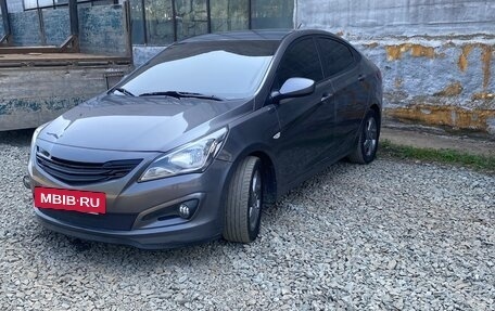 Hyundai Solaris II рестайлинг, 2015 год, 930 000 рублей, 11 фотография