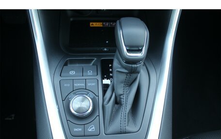 Toyota RAV4, 2025 год, 6 300 000 рублей, 26 фотография