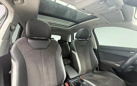 Audi Q3, 2021 год, 2 200 000 рублей, 16 фотография