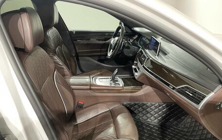 BMW 7 серия, 2017 год, 2 770 000 рублей, 17 фотография