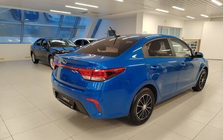 KIA Rio IV, 2020 год, 1 358 000 рублей, 2 фотография