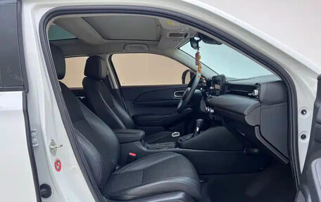 Honda Vezel, 2023 год, 1 400 000 рублей, 14 фотография