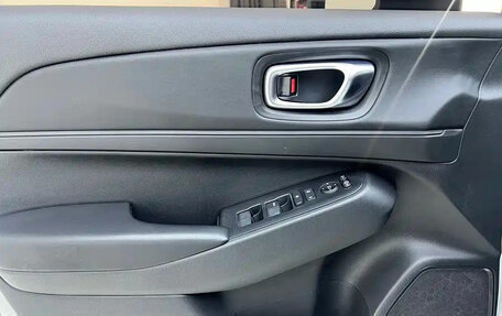 Honda Vezel, 2023 год, 1 400 000 рублей, 17 фотография