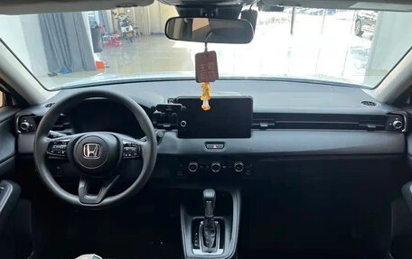 Honda Vezel, 2023 год, 1 400 000 рублей, 18 фотография