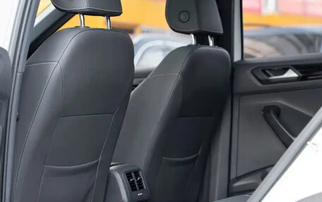 Volkswagen T-Roc I, 2022 год, 1 310 000 рублей, 13 фотография